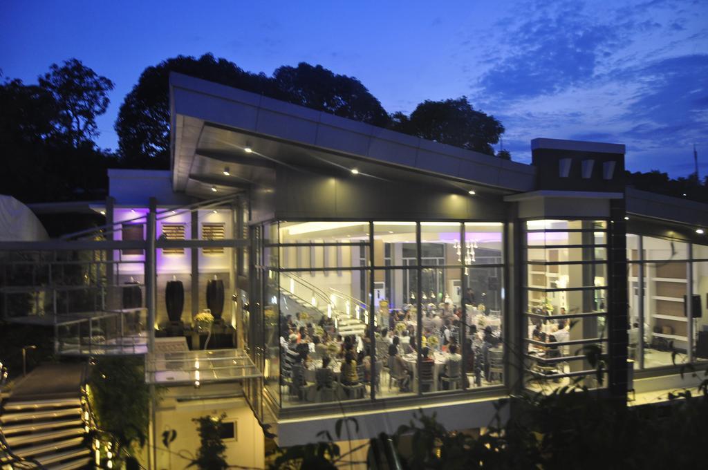 The Citywalk Suites Apartment Antipolo Exteriör bild